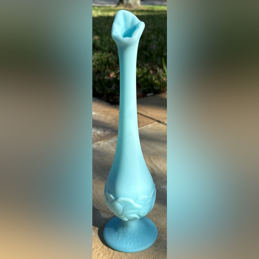 Fenton Waterlily Blue Satin Frosted Glass Floral Swung Bud Vase Vintage